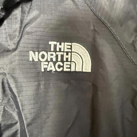 NORTH FACE black Womens size M hooded rain jacket Packable Mesh Lining Gorpcore - Picture 2 of 8